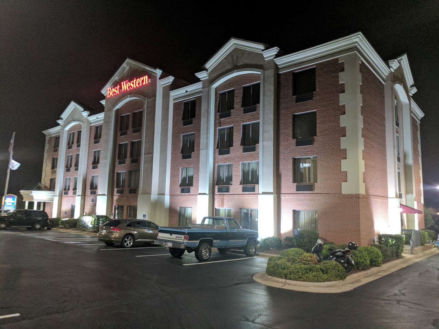 Clarion Pointe Greensboro Airport Hotel Exterior photo